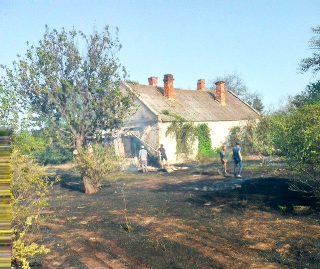 🧑🏻‍🚒🚒 Спасатели местной пожарной охраны &quot;Плавское&quot; помогли потушить пожар в Запорожской области.