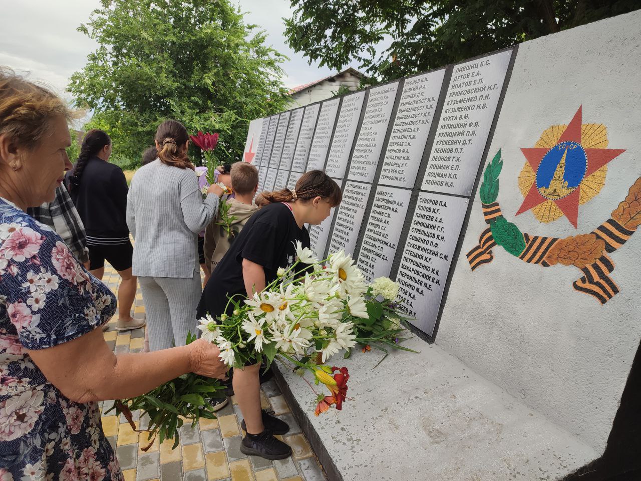 💐 Накануне Дня памяти и скорби в селе Чонгар прошли памятные мероприятия, посвященные трагическим событиям Великой Отечественной войны.
