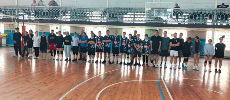 В финале муниципального первенства по волейболу победила команда Генической школы №3. В финале муниципального первенства по волейболу победила команда Генической школы №3.