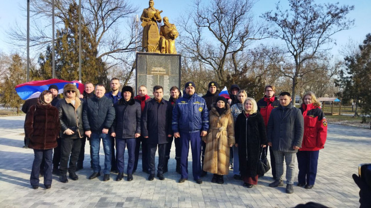🎗 В Геническе состоялось торжественное мероприятие ко Дню защитника Отечества. 🎗 В Геническе состоялось торжественное мероприятие ко Дню защитника Отечества.
